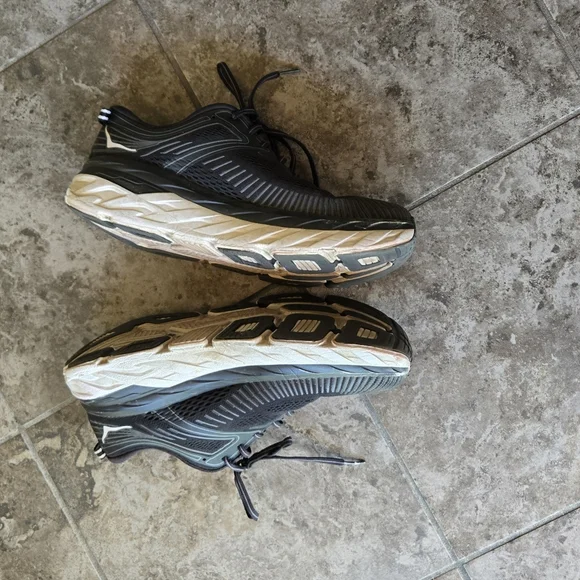 Hoka Bondi 7 Mens Running Shoes Sneakers Black And White Size 10 - Picture 9 of 12